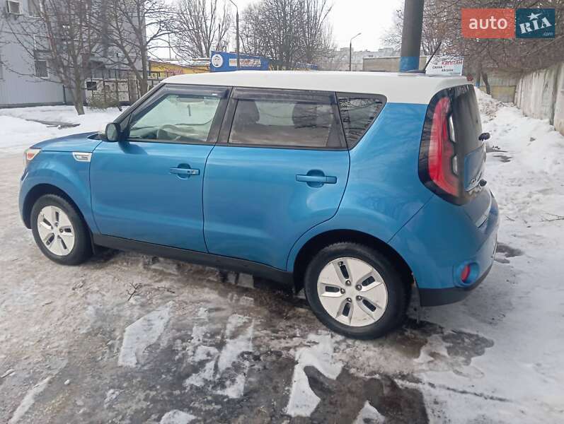Внедорожник / Кроссовер Kia Soul 2014 в Запорожье