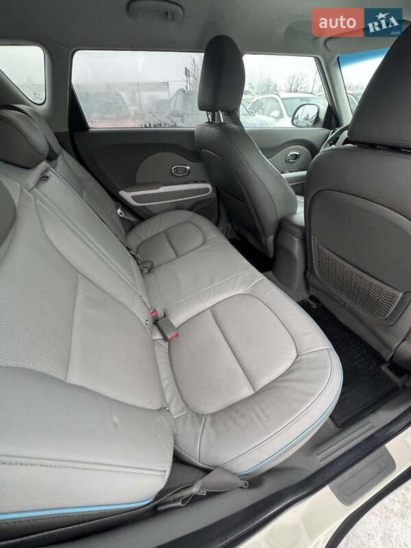 Внедорожник / Кроссовер Kia Soul 2017 в Ивано-Франковске фото 33 Внедорожник / Кроссовер Kia Soul 2017 в Ивано-Франковске