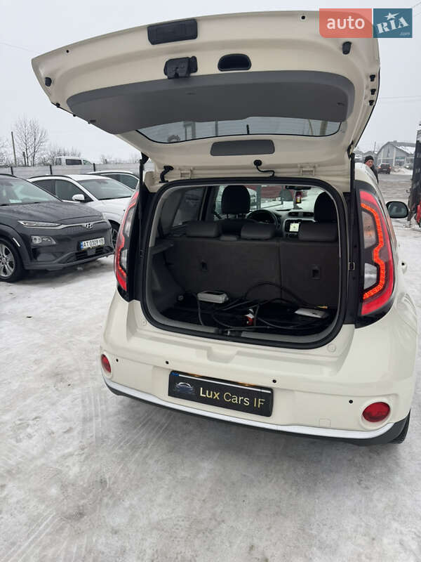 Внедорожник / Кроссовер Kia Soul 2017 в Ивано-Франковске фото 27 Внедорожник / Кроссовер Kia Soul 2017 в Ивано-Франковске