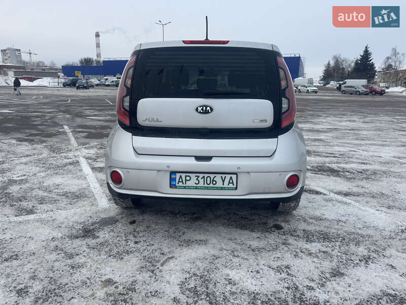 Внедорожник / Кроссовер Kia Soul 2017 в Житомире фото 5 Внедорожник / Кроссовер Kia Soul 2017 в Житомире