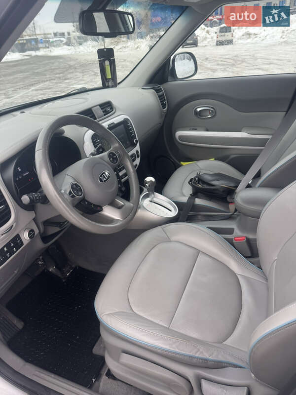 Внедорожник / Кроссовер Kia Soul 2017 в Житомире фото 19 Внедорожник / Кроссовер Kia Soul 2017 в Житомире