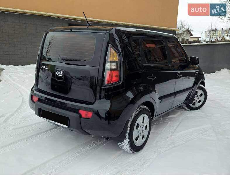 Внедорожник / Кроссовер Kia Soul 2011 в Ивано-Франковске
