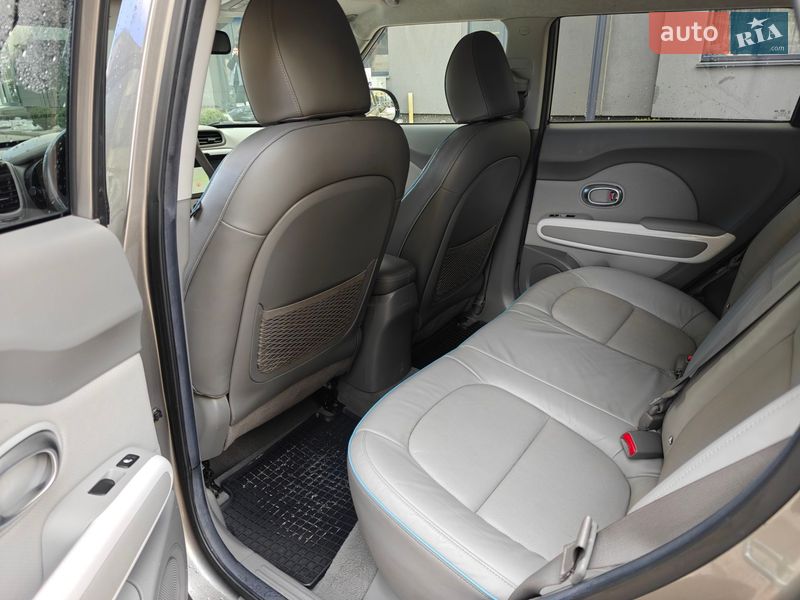 Внедорожник / Кроссовер Kia Soul 2015 в Ивано-Франковске