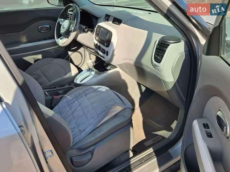 Внедорожник / Кроссовер Kia Soul 2017 в Киеве