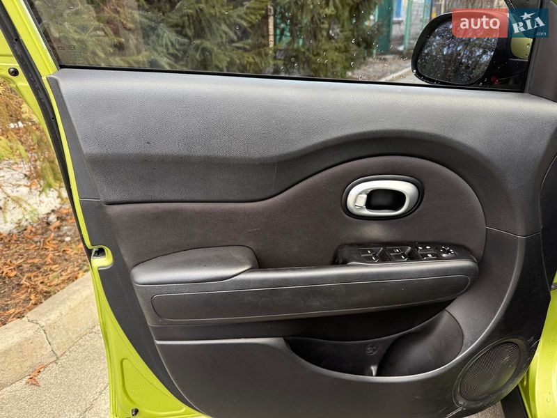 Внедорожник / Кроссовер Kia Soul 2015 в Киеве