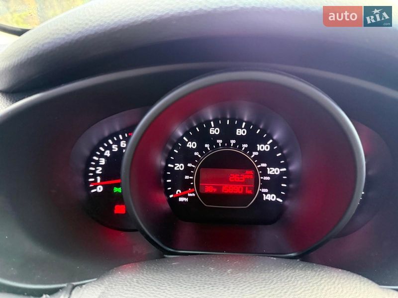 Внедорожник / Кроссовер Kia Soul 2015 в Киеве