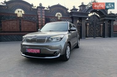 Позашляховик / Кросовер Kia Soul 2015 в Звягелі