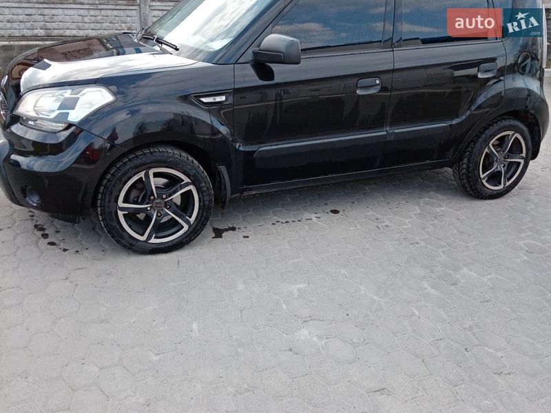 Внедорожник / Кроссовер Kia Soul 2009 в Костополе