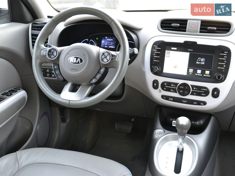 Внедорожник / Кроссовер Kia Soul 2018 в Луцке фото 43 Внедорожник / Кроссовер Kia Soul 2018 в Луцке