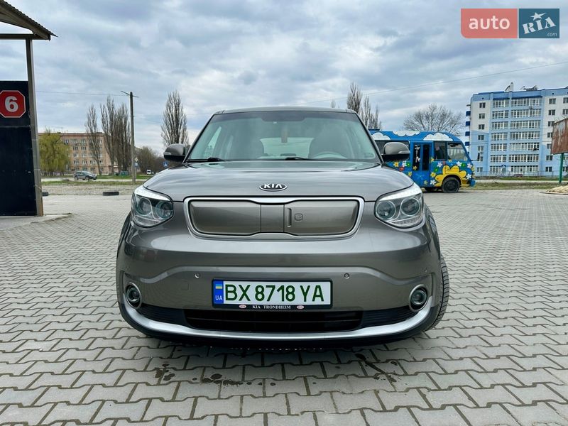 Внедорожник / Кроссовер Kia Soul 2017 в Каменец-Подольском фото 3 Внедорожник / Кроссовер Kia Soul 2017 в Каменец-Подольском