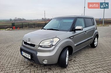 Внедорожник / Кроссовер Kia Soul 2010 в Горохове