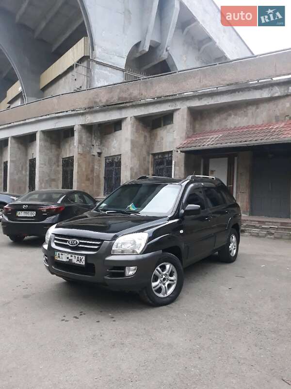 Внедорожник / Кроссовер Kia Sportage 2005 в Ивано-Франковске