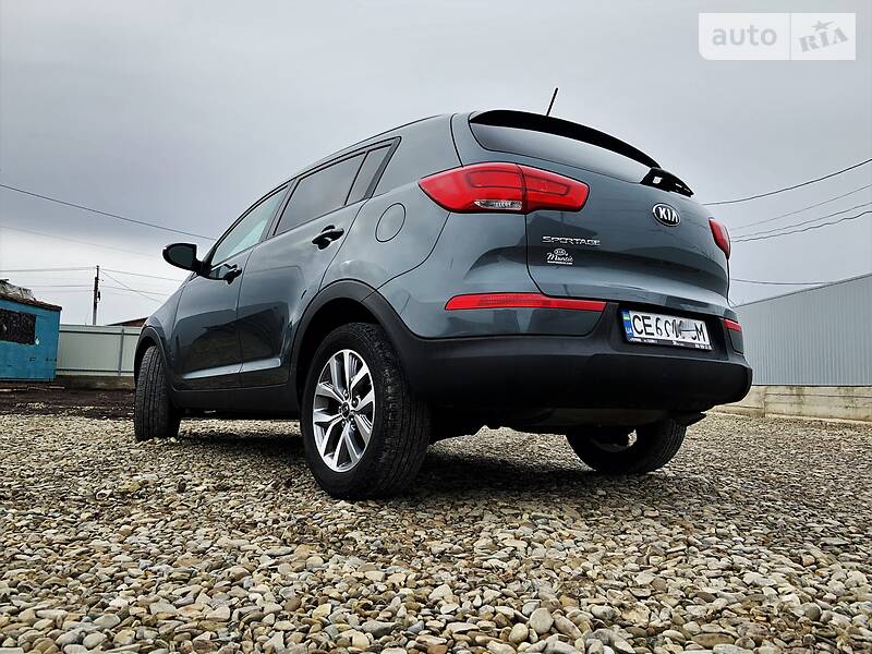 Позашляховик / Кросовер Kia Sportage 2014 в Чернівцях