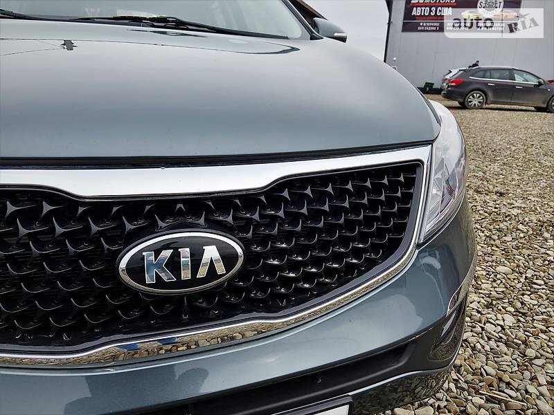 Позашляховик / Кросовер Kia Sportage 2014 в Чернівцях