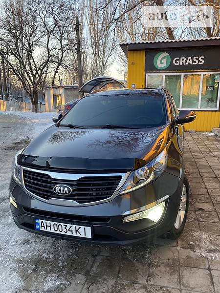 Внедорожник / Кроссовер Kia Sportage 2013 в Мариуполе