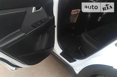 Позашляховик / Кросовер Kia Sportage 2012 в 