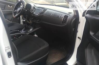 Позашляховик / Кросовер Kia Sportage 2012 в 