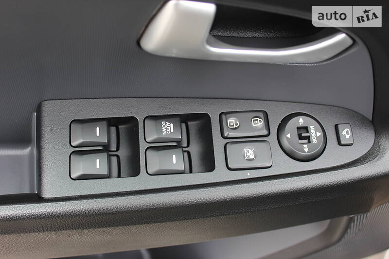 Хетчбек Kia Sportage 2014 в Хусті