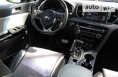 Позашляховик / Кросовер Kia Sportage 2017 в 