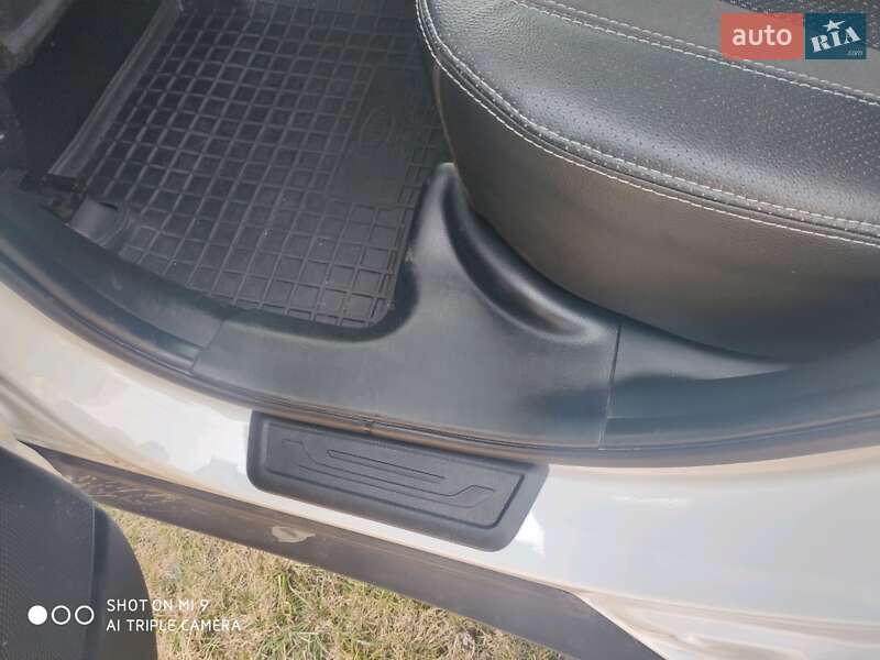 Позашляховик / Кросовер Kia Sportage 2014 в Золочеві фото 18 Позашляховик / Кросовер Kia Sportage 2014 в Золочеві