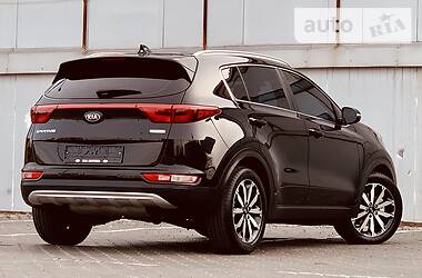 Позашляховик / Кросовер Kia Sportage 2016 в 