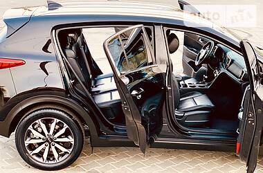 Позашляховик / Кросовер Kia Sportage 2016 в 