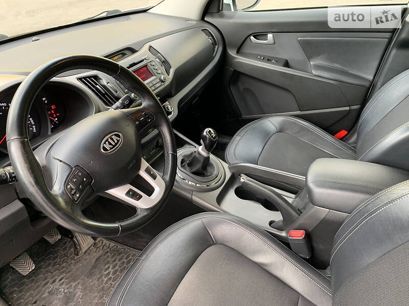 Внедорожник / Кроссовер Kia Sportage 2011 в Сумах