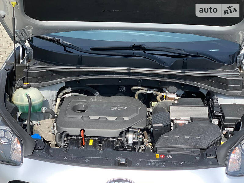 Позашляховик / Кросовер Kia Sportage 2016 в Львові