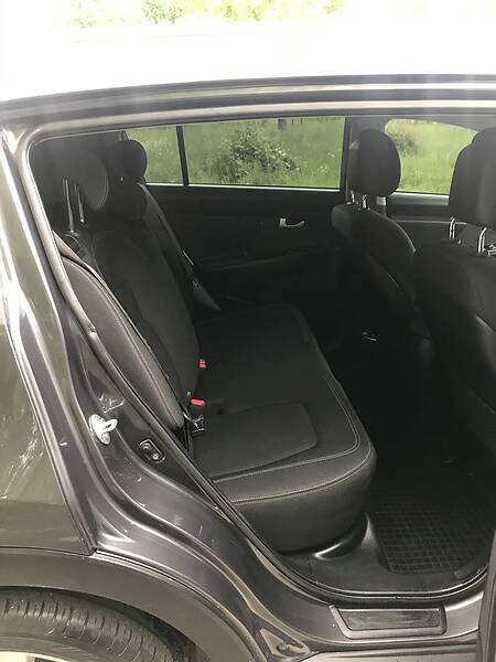 Позашляховик / Кросовер Kia Sportage 2011 в Рівному