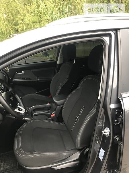 Позашляховик / Кросовер Kia Sportage 2011 в Рівному