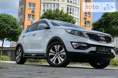 Внедорожник / Кроссовер Kia Sportage 2012 в Ивано-Франковске