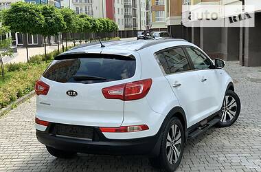 Внедорожник / Кроссовер Kia Sportage 2012 в Ивано-Франковске