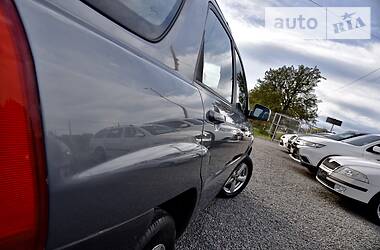 Позашляховик / Кросовер Kia Sportage 2007 в 