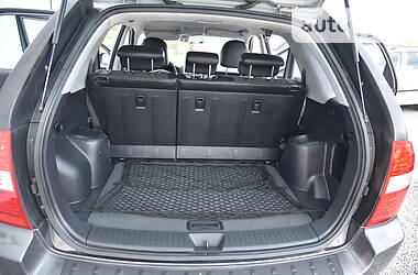 Позашляховик / Кросовер Kia Sportage 2007 в 