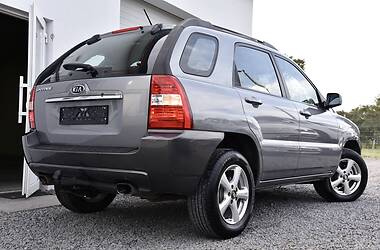 Позашляховик / Кросовер Kia Sportage 2007 в 