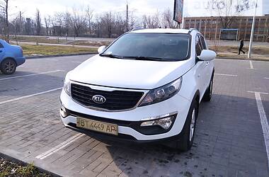 Внедорожник / Кроссовер Kia Sportage 2015 в Новой Каховке