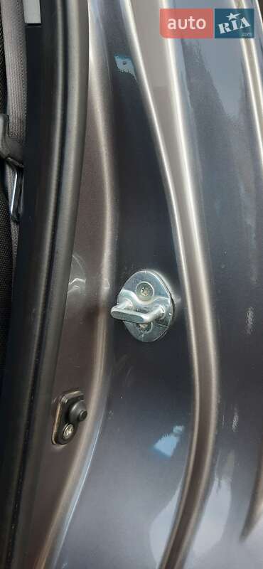 Внедорожник / Кроссовер Kia Sportage 2014 в Киеве