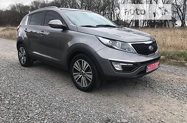 Внедорожник / Кроссовер Kia Sportage 2015 в 