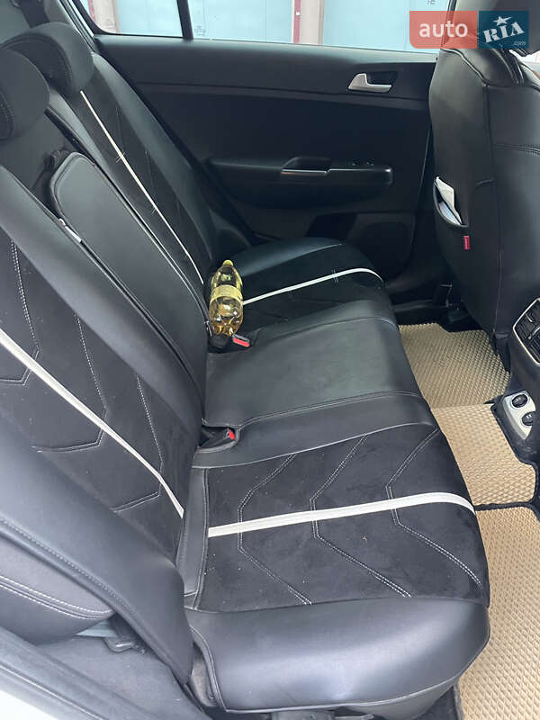 Внедорожник / Кроссовер Kia Sportage 2018 в Черновцах