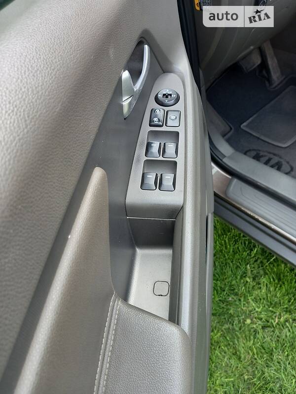 Внедорожник / Кроссовер Kia Sportage 2011 в Броварах