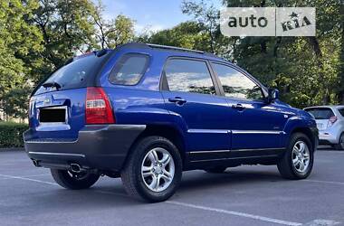 Внедорожник / Кроссовер Kia Sportage 2006 в Каменском