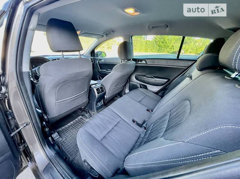 Внедорожник / Кроссовер Kia Sportage 2018 в Владимире