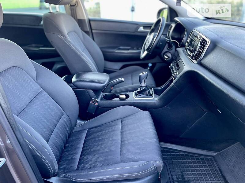 Внедорожник / Кроссовер Kia Sportage 2018 в Владимире