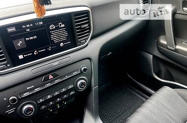 Позашляховик / Кросовер Kia Sportage 2021 в 