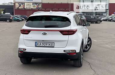 Позашляховик / Кросовер Kia Sportage 2019 в 