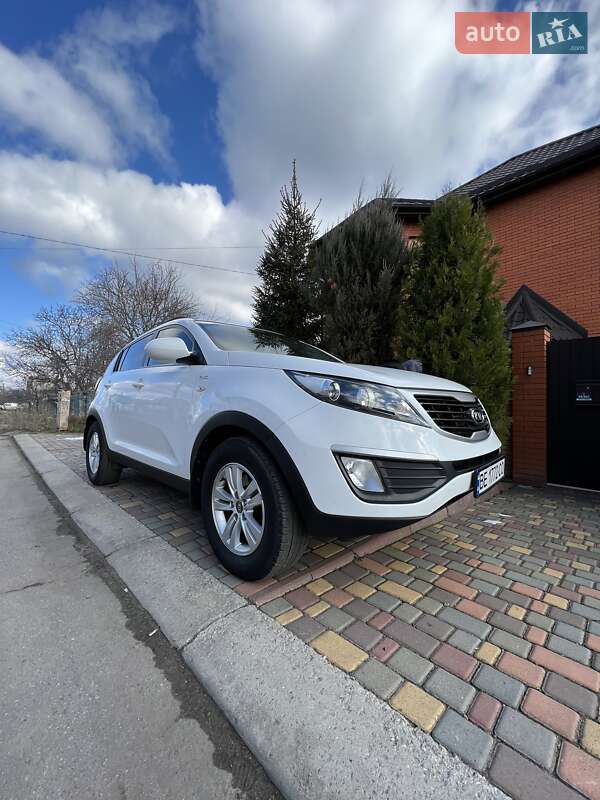Внедорожник / Кроссовер Kia Sportage 2011 в Николаеве
