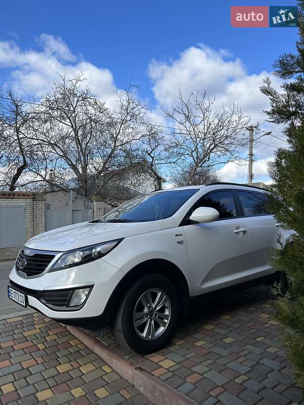 Внедорожник / Кроссовер Kia Sportage 2011 в Николаеве