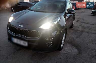 Внедорожник / Кроссовер Kia Sportage 2016 в 