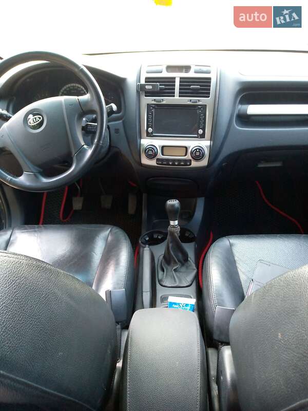 Позашляховик / Кросовер Kia Sportage 2005 в Звенигородці