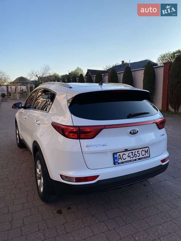 Внедорожник / Кроссовер Kia Sportage 2016 в Стрые